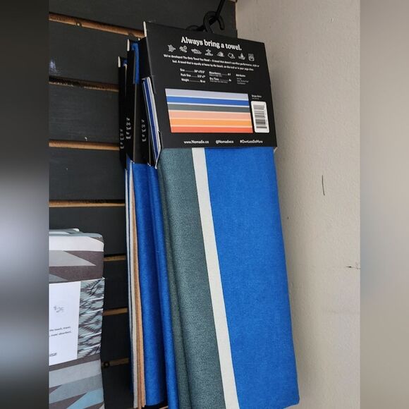 Nomadix Beach Towel Retro Stripes - Picture 4 of 4